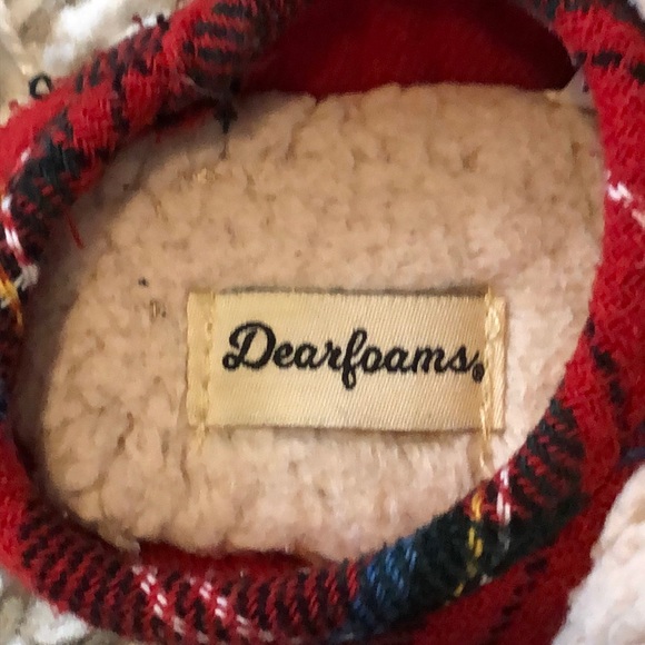 Toddler Dearfoams lil bear slippers 🐻 - Picture 2 of 3